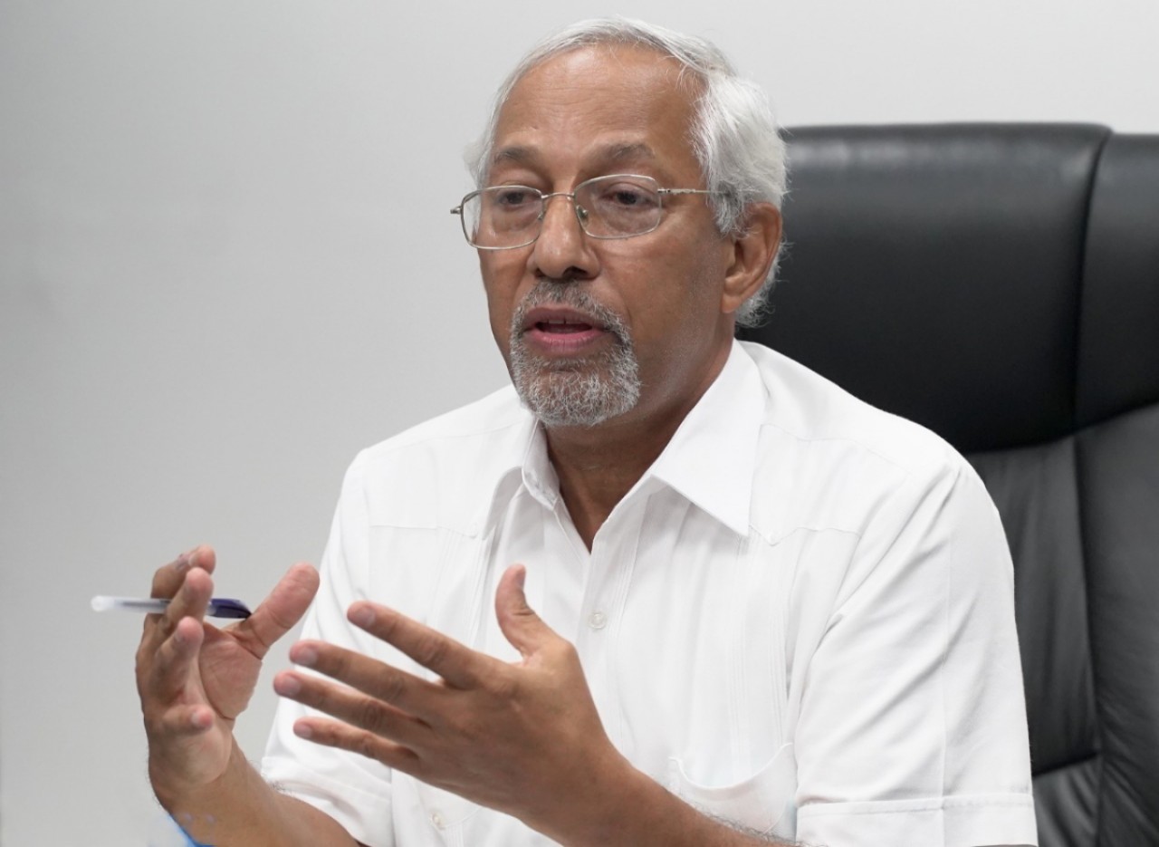  imagen Ministro de Educaci&oacute;n, &Aacute;ngel Hern&aacute;ndez 