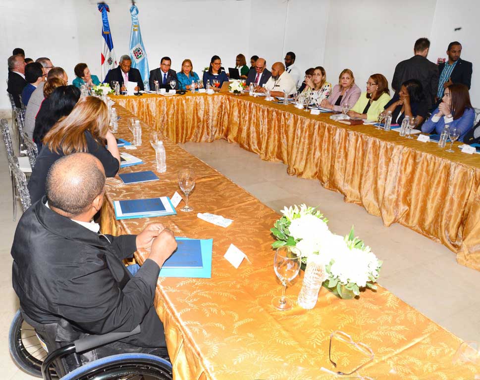  imagen Navarro establece Mesa de Diálogo sobre Educación Inclusiva para que ningún niño con discapacidad quede fuera de la Revolución Educativa del Presidente Danilo Medina 