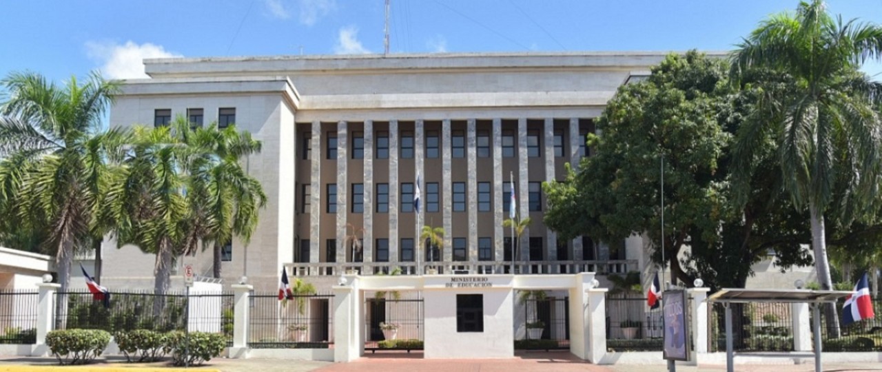  imagen El ministerio de educaci&oacute;n agradece la confianza depositada por los padres, madres y tutores que hoy cumplieron con enviar a sus hijos a las escuelas. 