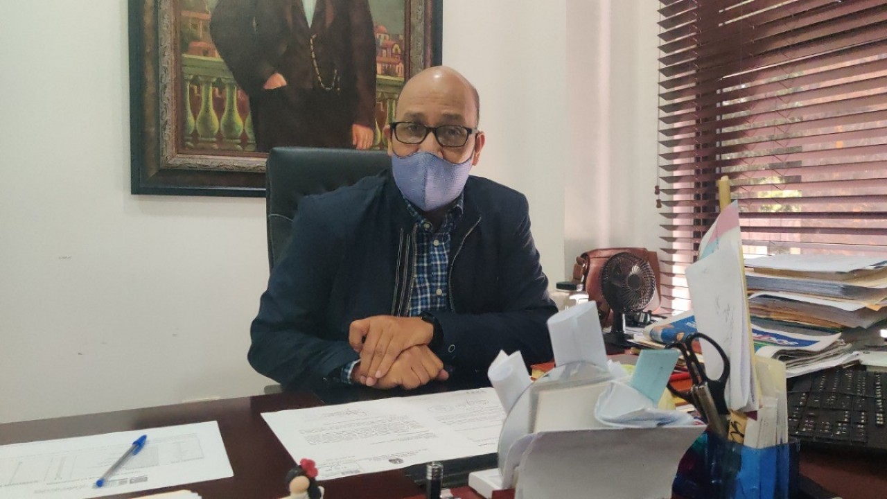  imagen El director de Gabinete Ministerial, Henry Santos 