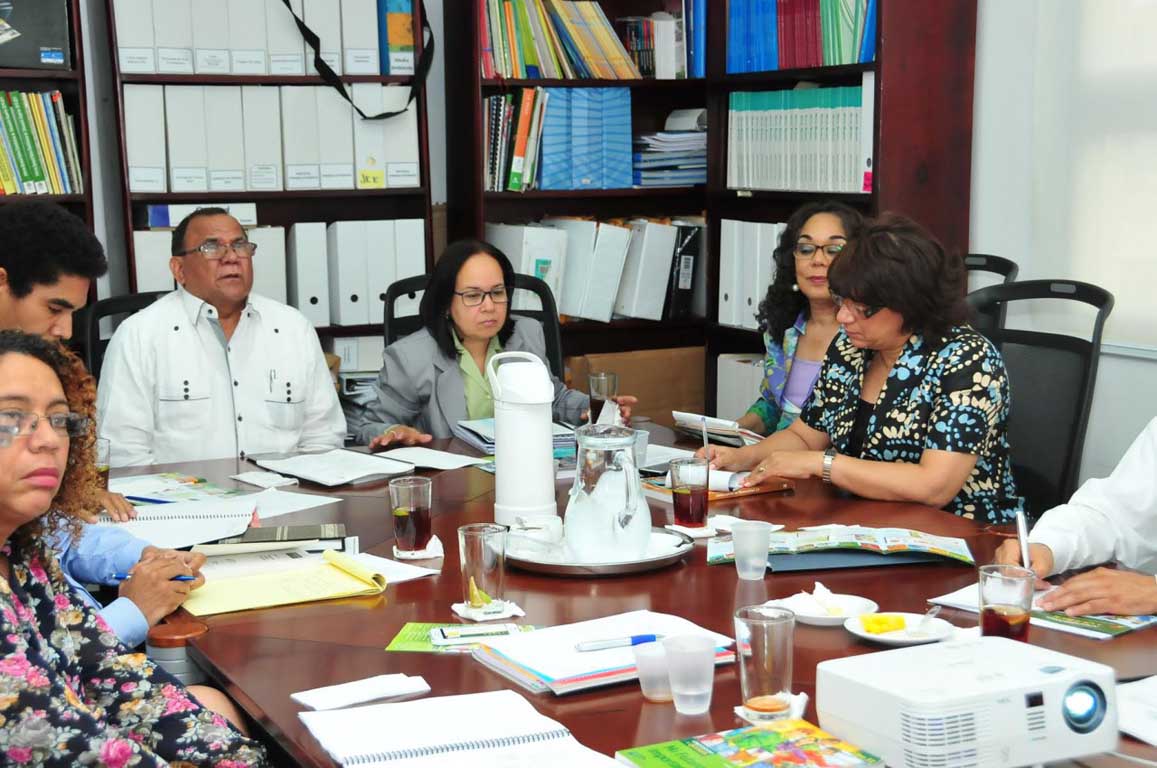  imagen Ministerio Educación consulta sobre cómo abordar la educación integral de la sexualidad 