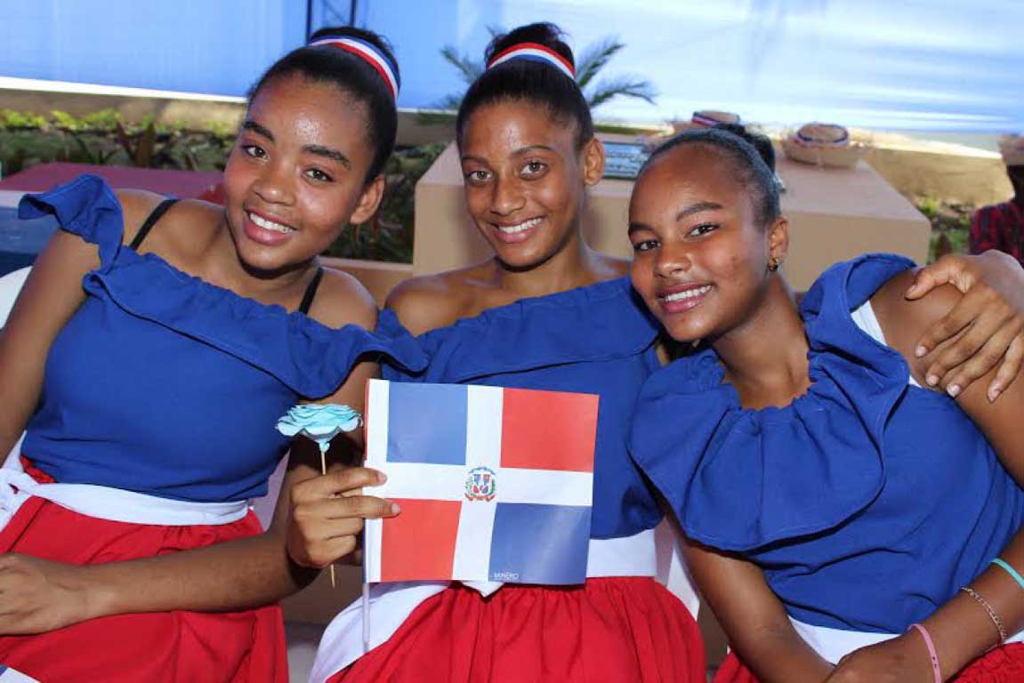  imagen Presidente Danilo Medina entrega dos escuelas de Básica en el municipio Santo Domingo Norte 