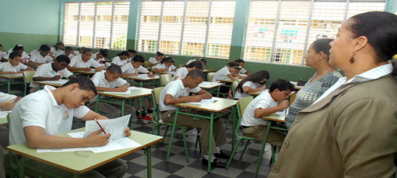  imagen Más de 2,000 estudiantes participarán en prueba piloto de programa internacional 