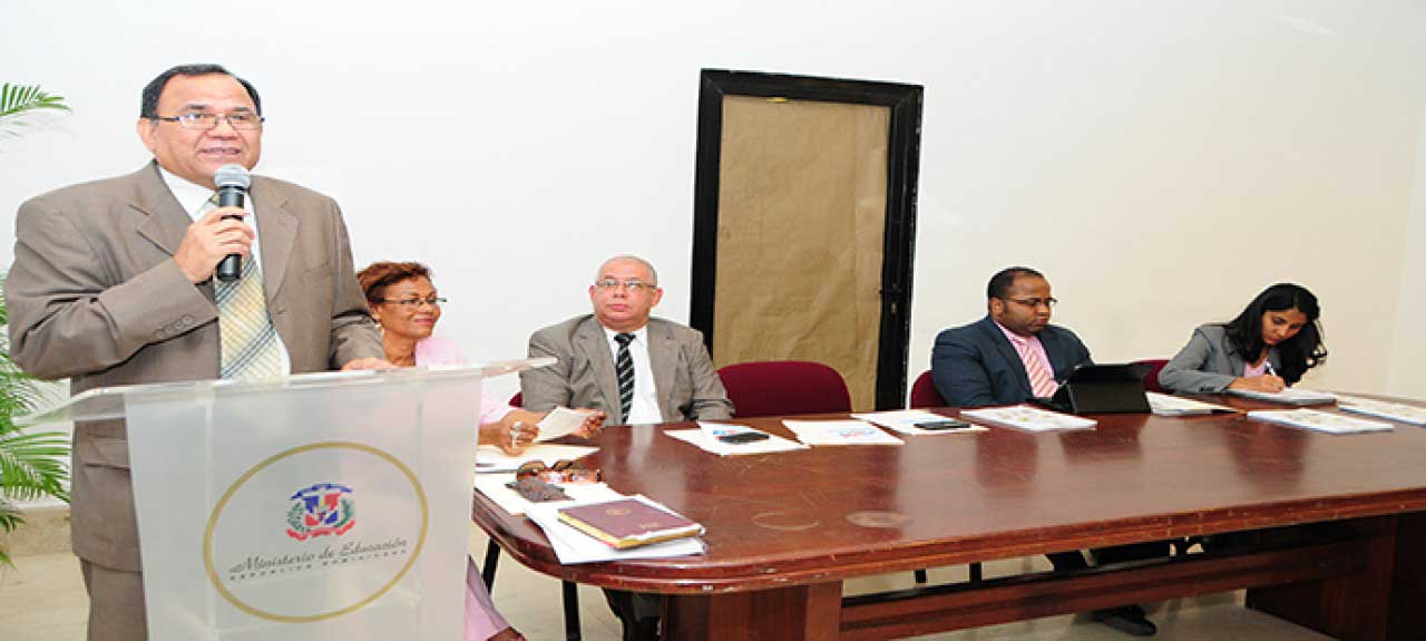  imagen MINERD entrega certificados de habilitación a 139 organizaciones sociales 