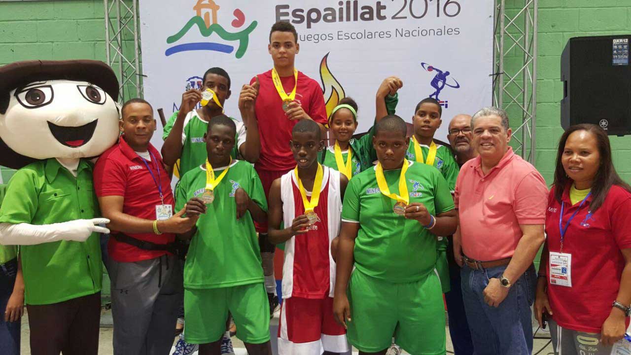  imagen Promesas del bádminton en las canchas de los VII Juegos Escolares; este deporte fue introducido en la era de Trujillo 