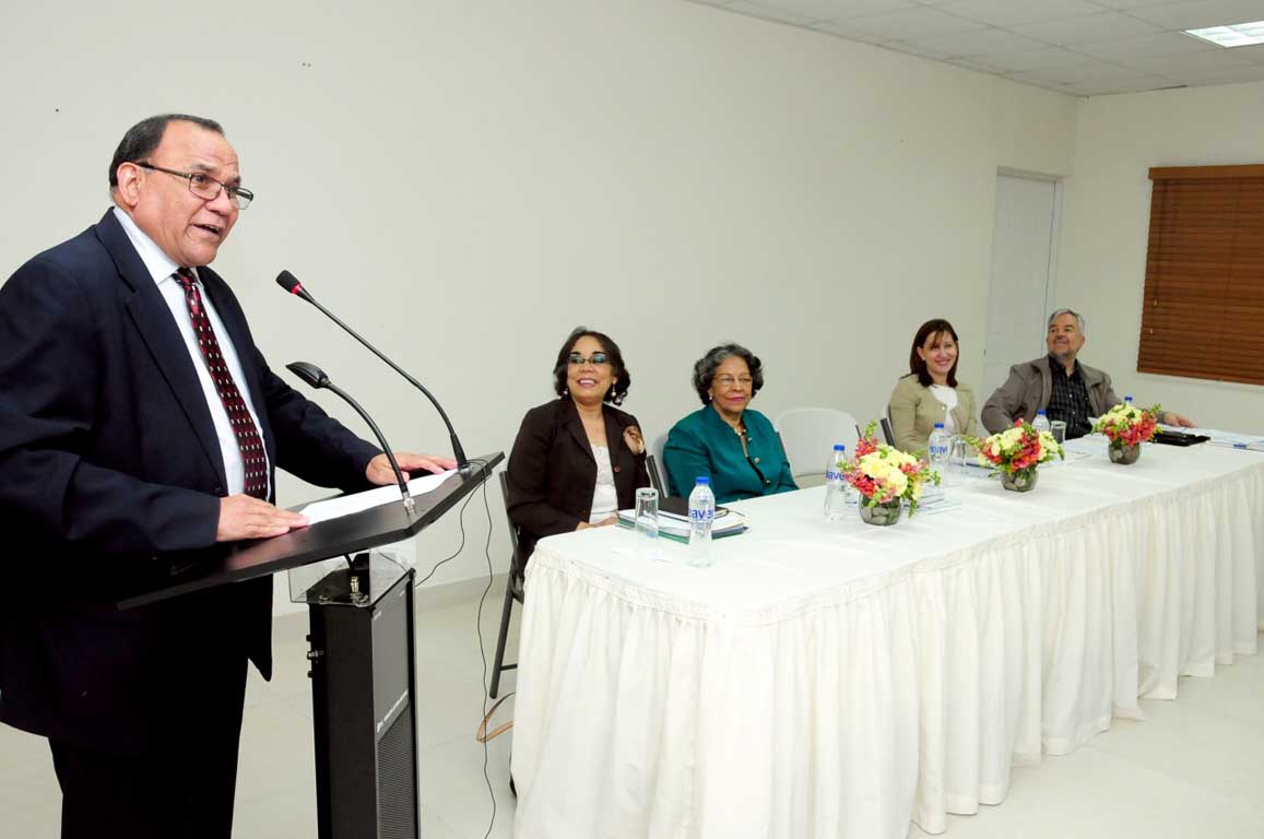  imagen MINERD y OEI reflexionan sobre la transformación de la educación de jóvenes y adultos 