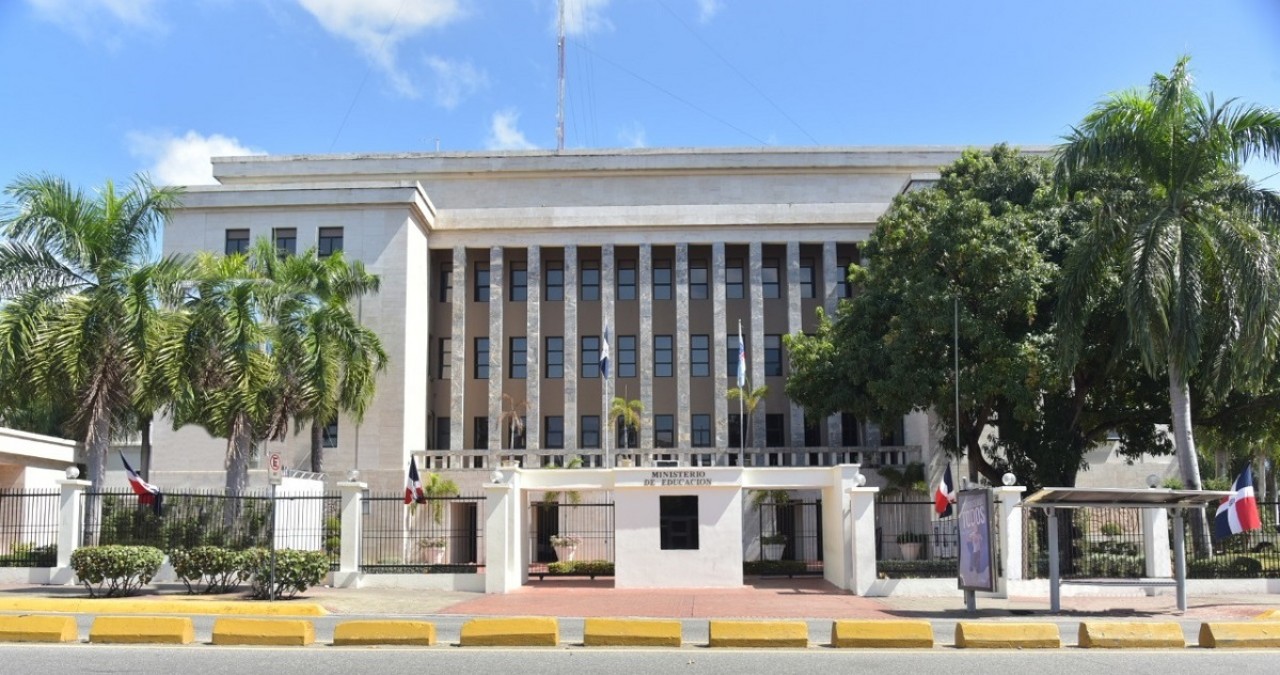  imagen Fachada MINERD 