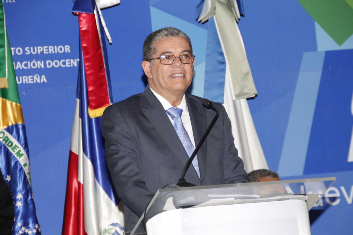  imagen Amarante Baret dice transformaciones buscan colocar al sistema educativo dominicano a altura de Centroamérica y el Caribe 