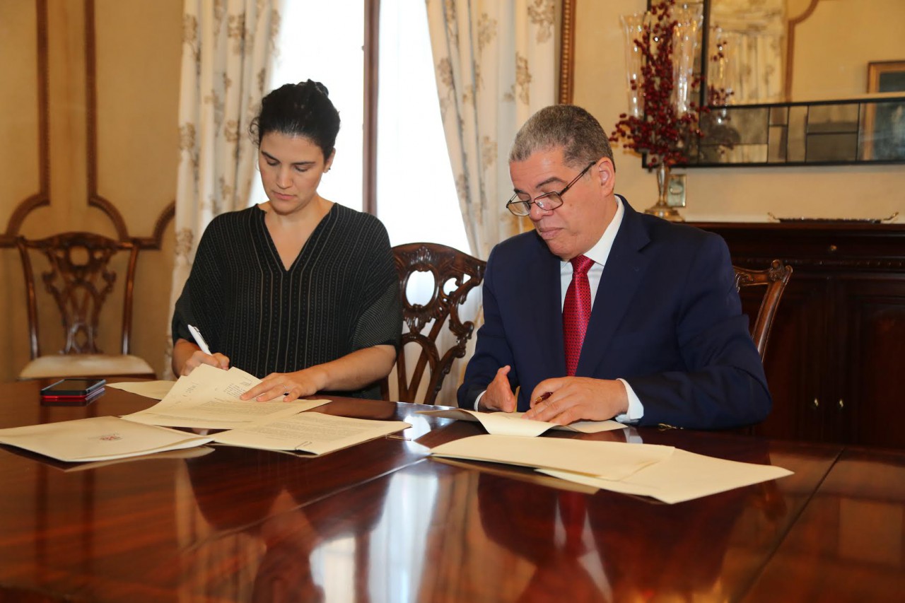  imagen Minerd e INICIA Educación renuevan Acuerdo para  desarrollar iniciativas educativas 