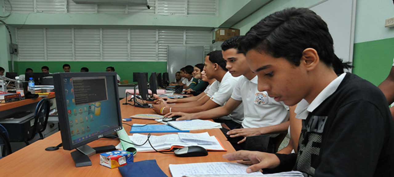  imagen MINERD capacitará estudiantes para convertirlos en promotores del proyecto “Internet Sano” 