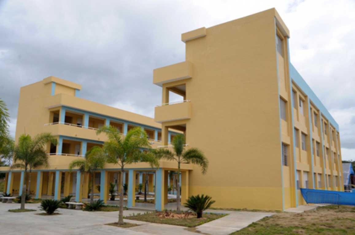  imagen El presidente Danilo Medina inaugura dos modernas escuelas en la provincia Hermanas Mirabal 