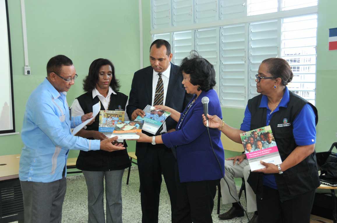  imagen Educación pone en manos de la comunidad educativa un Plan  de Respuestas ante Emergencias y Desastres 