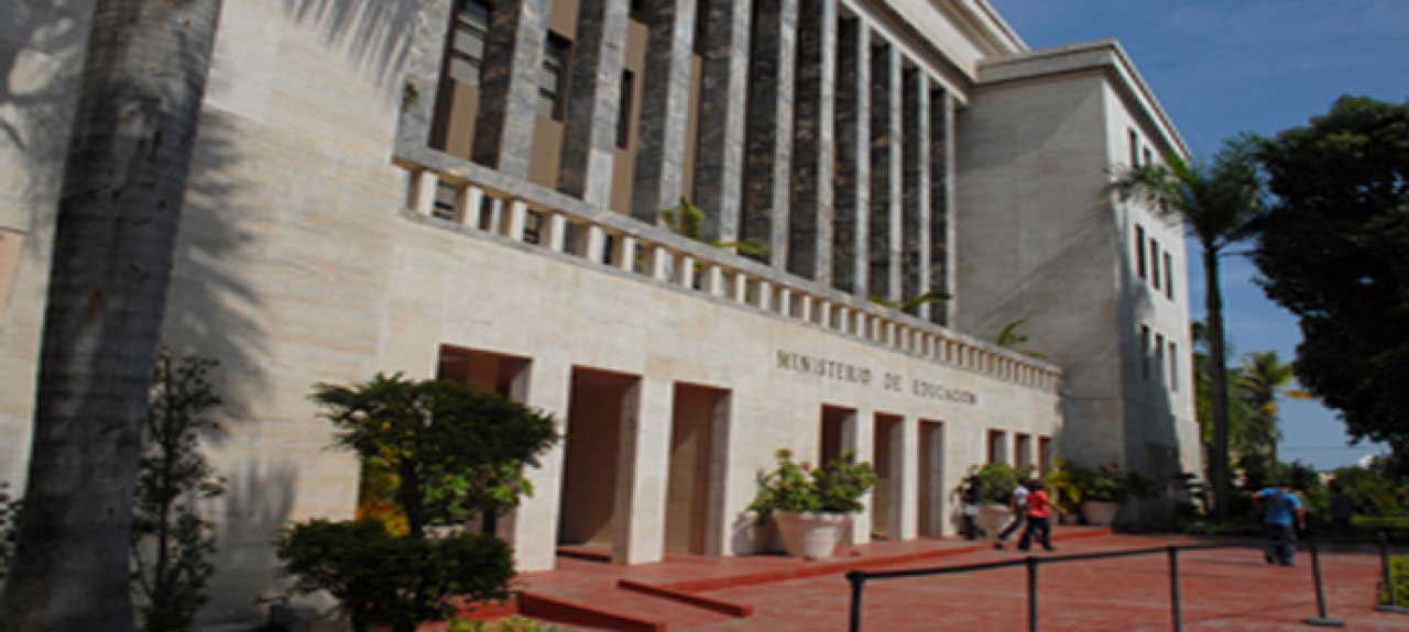  imagen Educación dice ha sido eficiente en pago de terrenos adquiridos para construcción de escuelas y estancias infantiles 