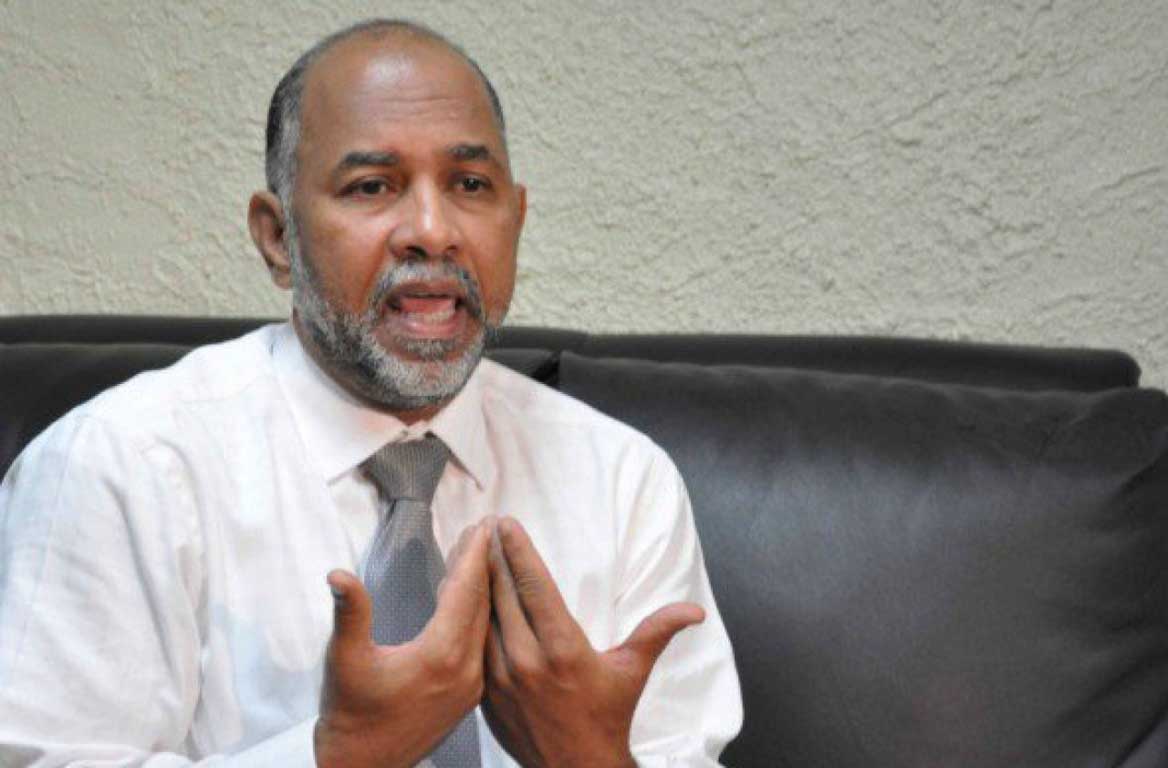  imagen Ministro de Educación felicita a la ADP por elecciones que reeligieron a Eduardo Hidalgo 