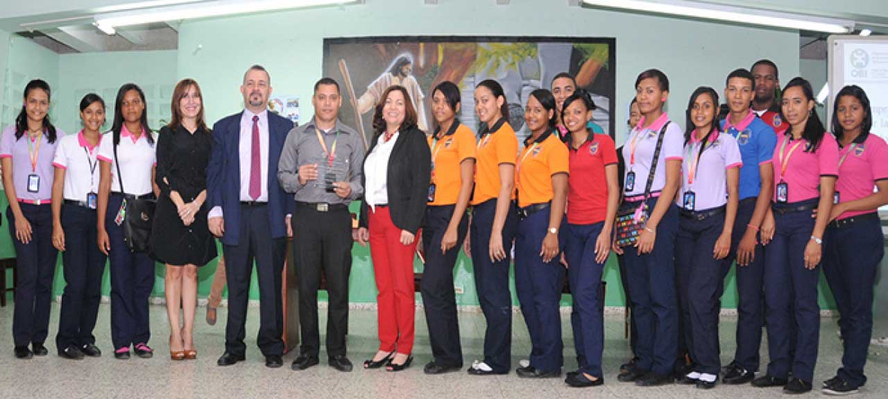  imagen MINERD y OEI premian proyectos emprendedores 