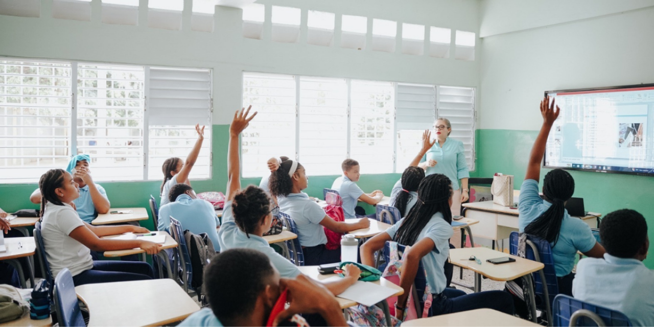  imagen Fotos de estudiantes en el aula 