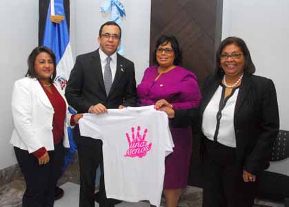  imagen Navarro afirma que la familia y la escuela son los espacios idóneos para desarrollar una cultura de respeto a la mujer 