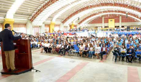  imagen Ministro Andr&eacute;s Navarro durante su participaci&oacute;n en el&nbsp;Primer Congreso Regional &ldquo;Juventud para una Cultura de Paz, hacia la Resoluci&oacute;n Alternativa de Conflictos&rdquo;. 