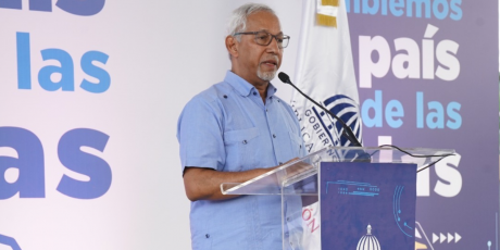  imagen Ministro de Educaci&oacute;n, &Aacute;ngel Hern&aacute;ndez 