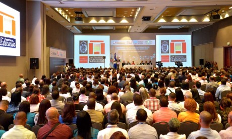  imagen Ministro Andr&eacute;s Navarro durante su discurso. 