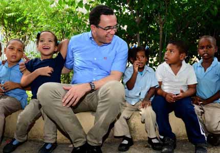  imagen Andrés Navarro: “el Ministerio de Educación hay que dirigirlo con los pies en las aulas para conocer situación real sin que nadie me cuente, e ir resolviendo poco a poco los diferentes problemas”.  