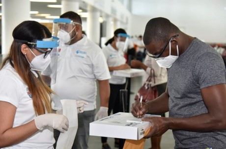  imagen Inicia tercera fase de entrega de laptops con unidades m&oacute;viles por todo el territorio nacional 