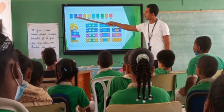  imagen Fotos de maestros en el aula sentados&nbsp; 