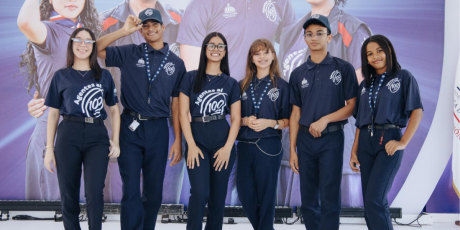  imagen Fotos de estudiantes en las escuelas sonriendo&nbsp; 