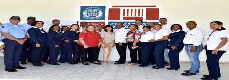  imagen Embajadora de EE.UU con la comisi&oacute;n del MINERD 