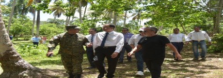  imagen Ministro Antonio Pe&ntilde;a Mirabal en recorrido con Ricardo Montaner 