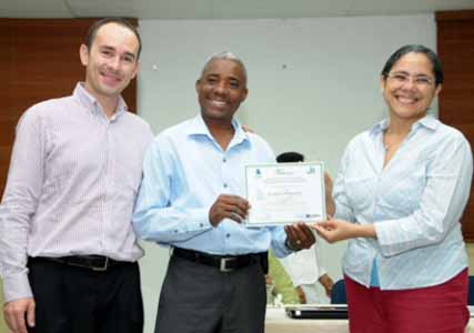  imagen MINERD capacita 116 docentes en Construcción de Paz y Democracia en la Escuela  