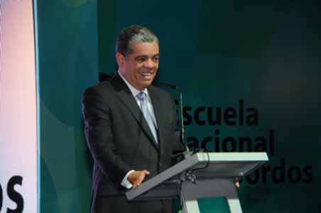  imagen Amarante Baret destaca inclusión de estudiantes con discapacidad al currículo educativo 