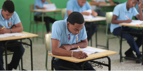  imagen Fotos de estudiantes en el aula&nbsp; 