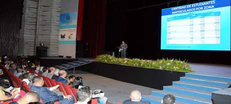  imagen Amarante Baret  dice el gobierno está comprometido con formación integral de los estudiantes 