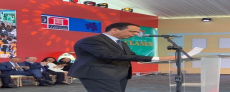  imagen Ministro de educaci&oacute;n Antonio Pe&ntilde;a Mirabal durante el acto de apertura de clases. 