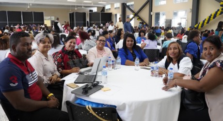  imagen T&eacute;cnicos participan en "Jornada de Verano 2023-2024&rdquo;. 