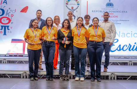  imagen Estudiantes destacados en la vig&eacute;sima segunda edici&oacute;n de la Olimpiada Nacional de Lectura y Escritura 2025 
