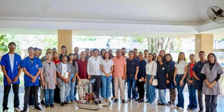  imagen Fotos de estudiantes de rob&oacute;tica&nbsp; 