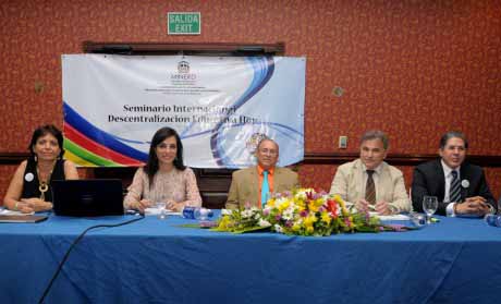  imagen Ministerio de Educación concluye seminario internacional sobre descentralización educativa 