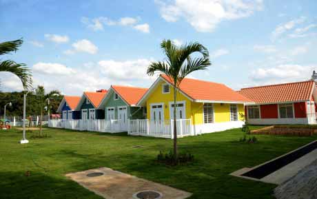  imagen Estancias infantiles con estilo casas de campo. Al frete &aacute;reas verdes. 
