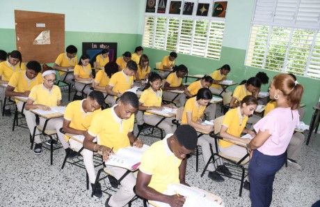  imagen Estudiantes&nbsp; del sistema educativo dominicano toman primera convocatoria de pruebas nacionales aplicadas del 24 al 29 de junio del 2023. 